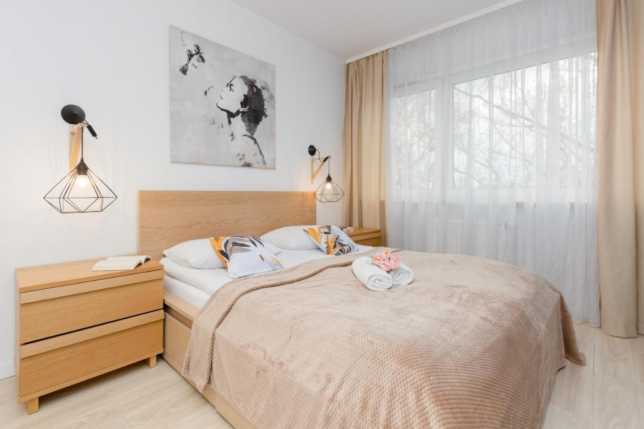Warsaw Sokolowska One Bedroom Apartament By Noclegi Renters Экстерьер фото